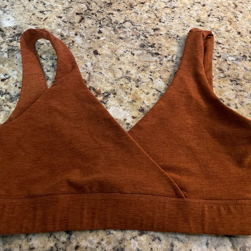 Beyond Yoga Sports Bra, Clove Brown, Small
